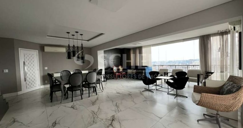 Cobertura á Venda no Jardim Marajoara com 240m², 3 quartos sendo 3 suítes, 4 vagas.