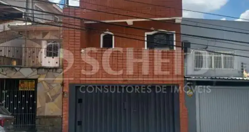 Casa à venda com 04 dormitórios e 05 vagas no Parque Jabaquara