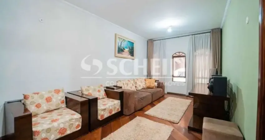 Sobrado de 131 m² com 3 dormitórios sendo 3 suítes, 2 vagas localizado na Cupecê / Cidade ademar