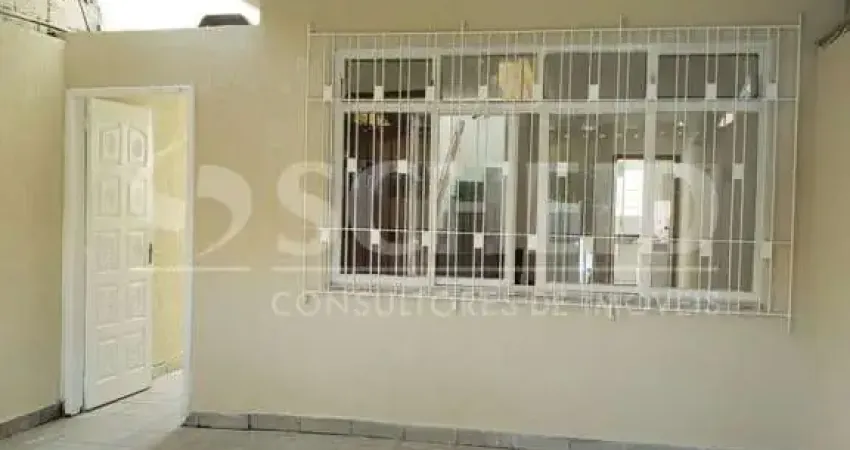 Sobrado com 3 quartos sendo 1 suíte e 2 vagas de garagem próximo a av. cupecê.