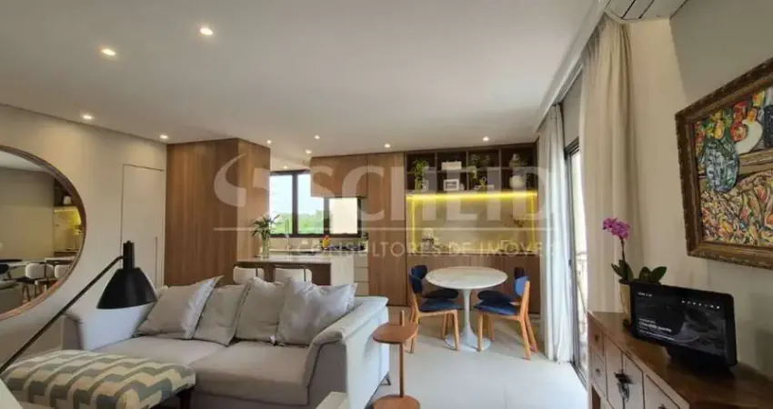 Apartamento Duplex Totalmente reformado 2 quartos e 2 vagas em Moema - SP