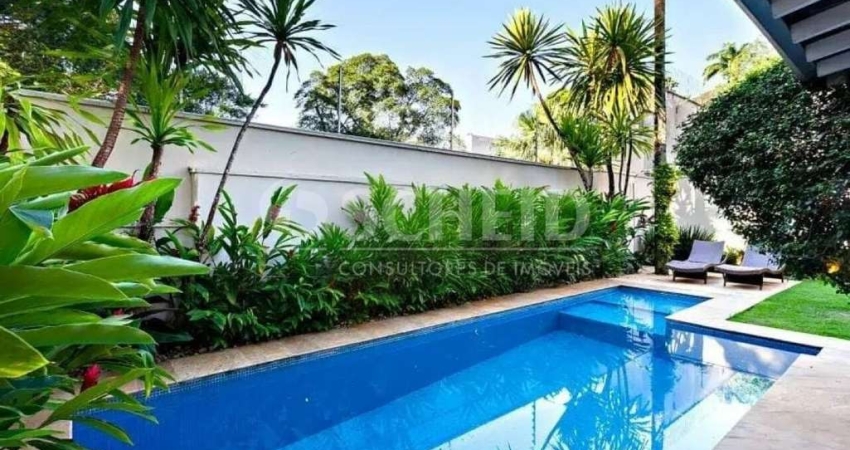 Casa de Condomínio com 4 Quartos e 6 banheiros à Venda, 865 m² por R$ 6.900.000