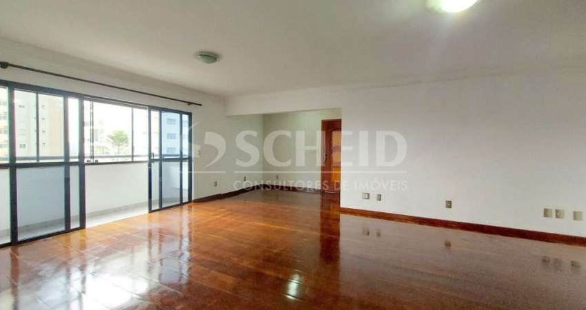 Apartamento com 3 quartos para locação  na Vila Alexandria em São Paulo !