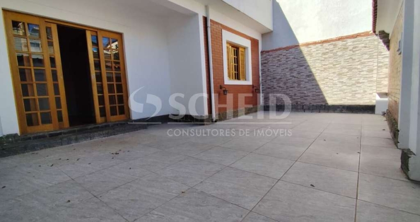 Casa Térrea para locação de 80m² útil, com 3 dormitórios e com vaga - rua sem saídaInterlagos
