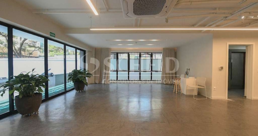 Prédio comercial com 1156m2 com 5 pavimentos em ótima localização no Itaim Bibi
