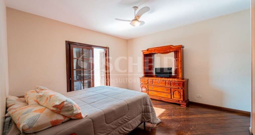 Casa tipo para venda com 5 quartos, sendo 2 suítes, 233m²