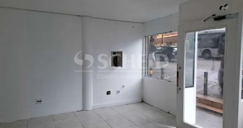 Loja de 40m2 com banheiro no térreo de mini shopping em Santo Amaro