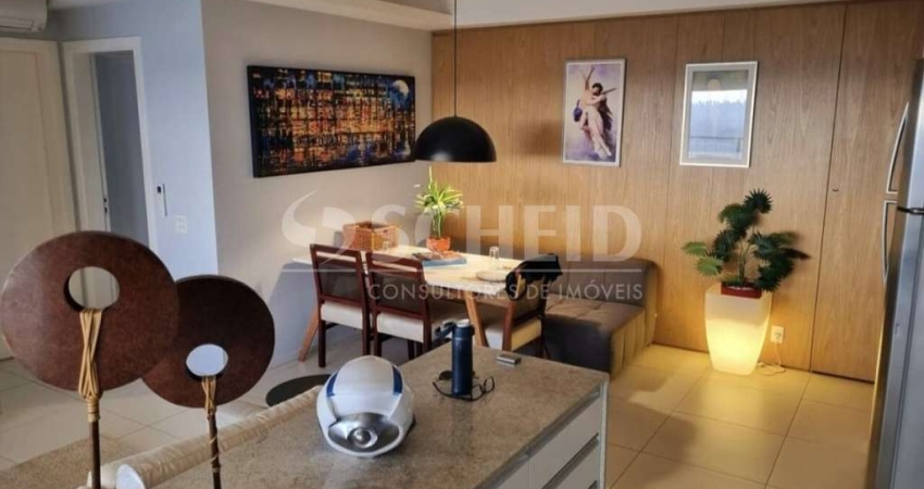 Apartamento mobiliado à venda com 2 Quartos, 2 banheiros e 2 vagas em Pinheiros.