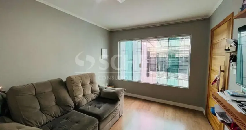 Conforto, Lazer e Localização: Casa Térrea Charmosa na Vila das Mercês com Área Gourmet e 2 Vagas