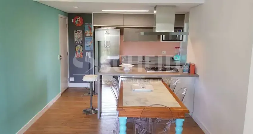 Venda Apartamento com 3 dormitórios, suíte, cozinha americana, varanda, condomínio clube, 02 vagas!!