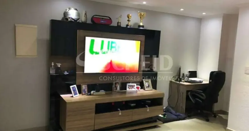Vende-se Casa em Condomínio Fechado - 2 Suítes - 94m² - Campo Grande (Pedreira)