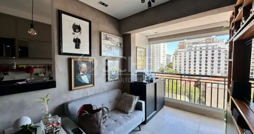 APARTAMENTO COM 1 SUÍTE E 1 VAGA COBERTA NO CAMPO BELO.