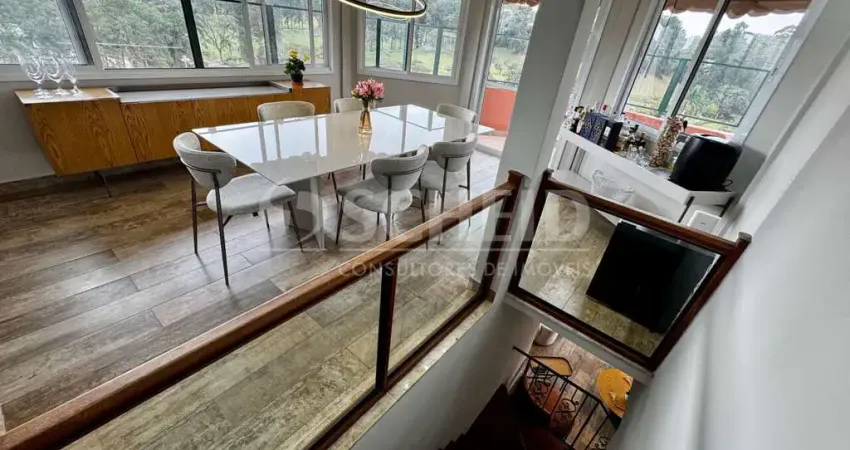 Cobertura Duplex Reformada no Condomínio Villas de São Paulo no Jardim Marajoara