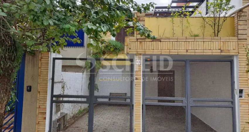 Ótimo custo benefício, sobrado com duas vagas e duas suítes