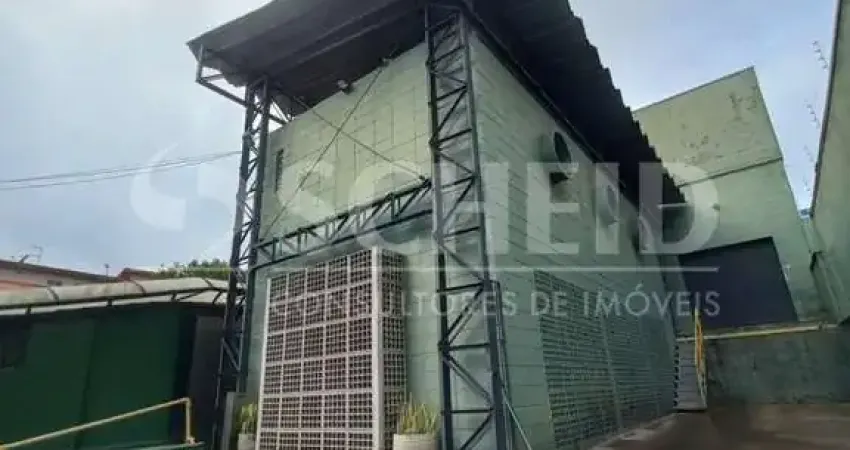 Excelente galpão industrial com escritórios na pedreira em 400m² de terreno