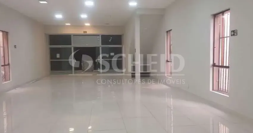 Ótima loja comercial a construida, com grande fluxo de pedestres e carros, ótima pa