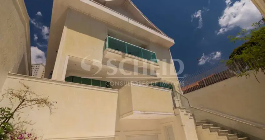 Lindo sobrado com 05 dormitórios, 06 vagas de garagem e piscina