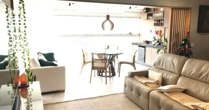 Apartamento com 3 quartos, sendo 1 suíte á venda, 02 vagas, 121m² , no condomínio cumaru sp golf