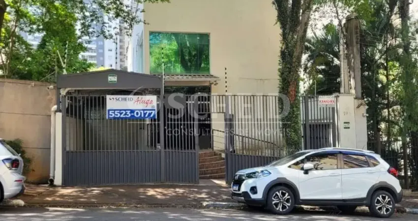 Prédio comercial com 340m2 e vagas sub solo, em ótima localização no morumbi