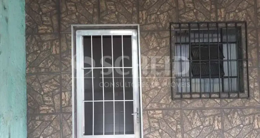 Ótima casa térrea com boa localização,  ao lado de grandes comercios