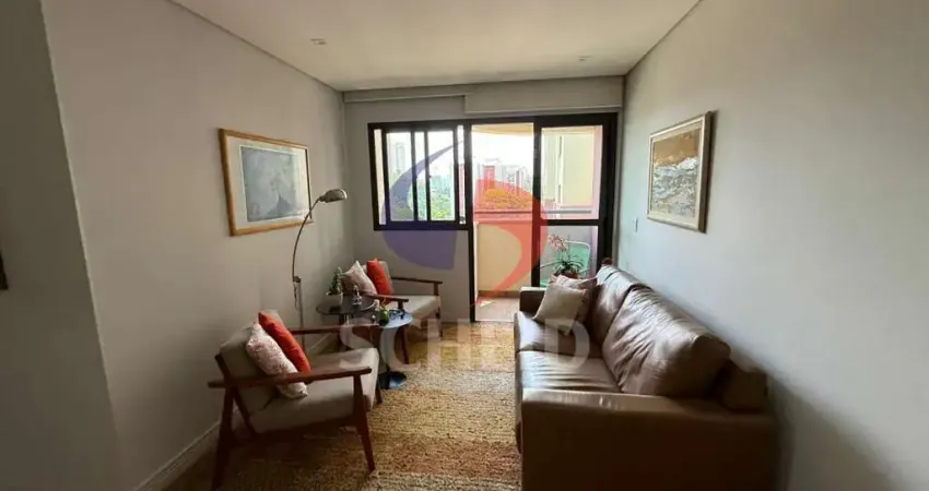 Apartamento a venda 70m² reformado,3 dorms sendo 1suíte, 2vagas, 1 coberta