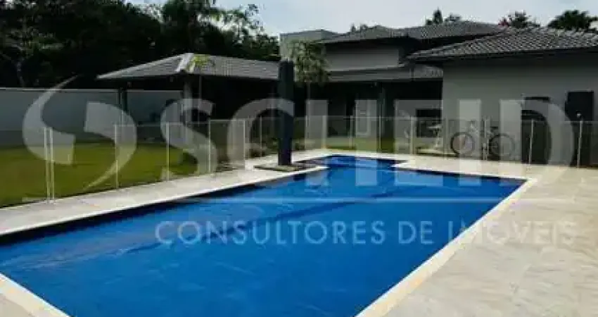 Casa térrea moderna no condomínio fazenda da ilha, venda de porteira fechada.