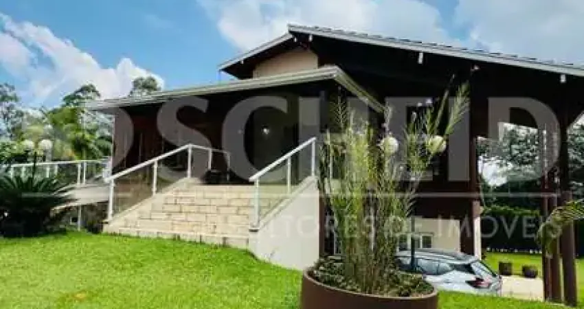 Casa em condomínio fechado com 5 quartos à venda na R Cuba, --, Centro, Embu-Guaçu