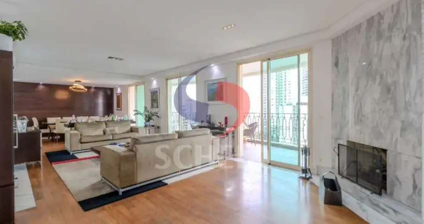 Apartamento á Venda no Campo Belo com 237m², 3 quartos sendo 3 suítes, 5 vagas.