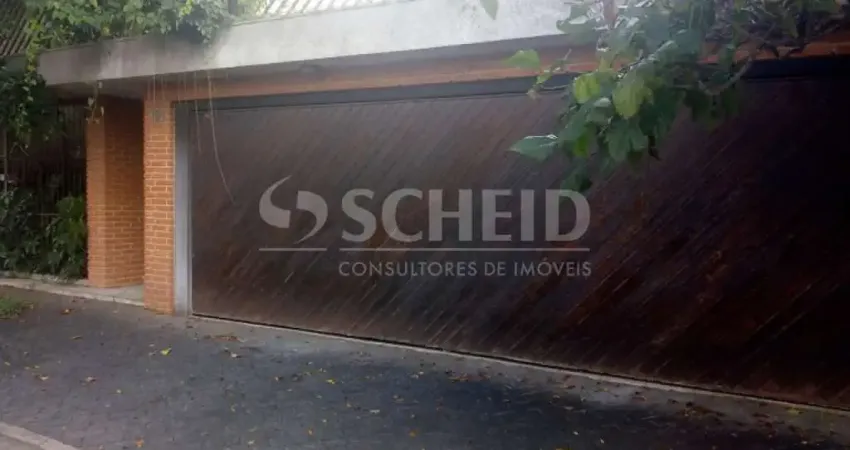 Casa térrea a venda no Jd Prudência com 3 dormitórios, 1 suíte e 3 vagas.