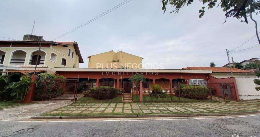 Casa com 3 dormitórios sendo 1 suíte e com 720 de área total e 360 de área útil na Vila Trujillo, S