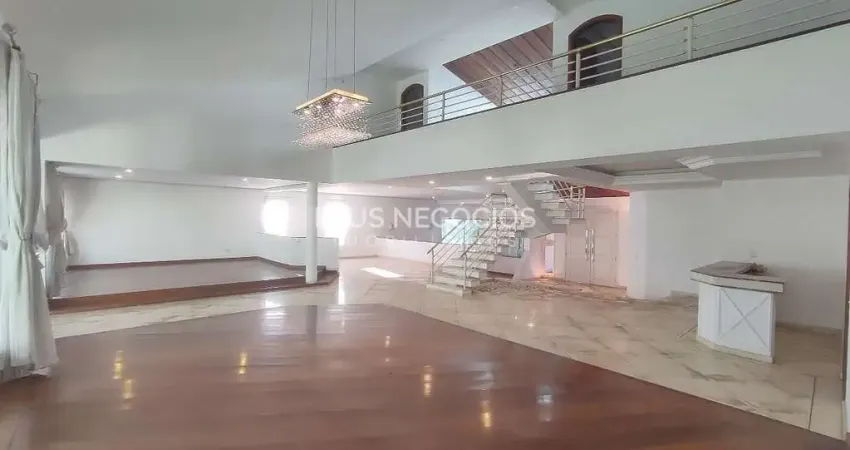 Casa de Condomínio com 5 dorms, Tamboré, Santana de Parnaíba - R$ 6.5 mi, Cod: 220003