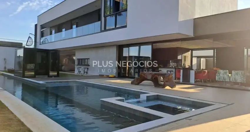 Luxuosa Casa à Venda no Saint Patrick - Totalmente Mobiliada!