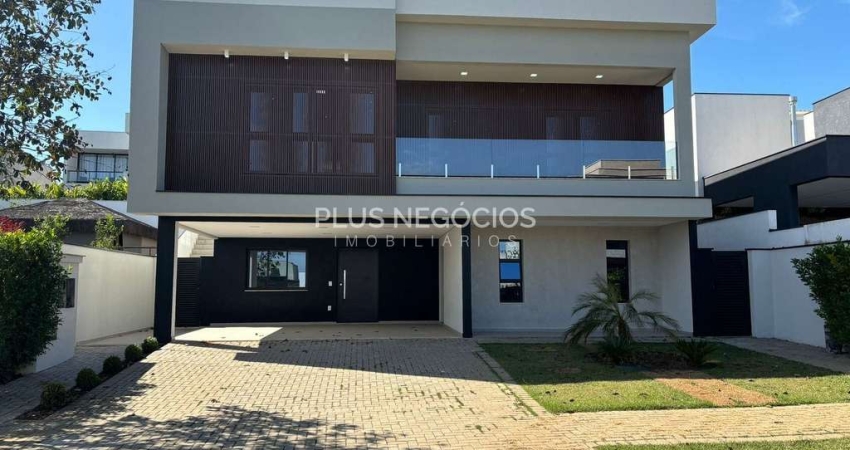 Luxuoso Imóvel em Alphaville Nova Esplanada 3: 3 Suítes com Closet, Escritório, Cozinha Planejada,
