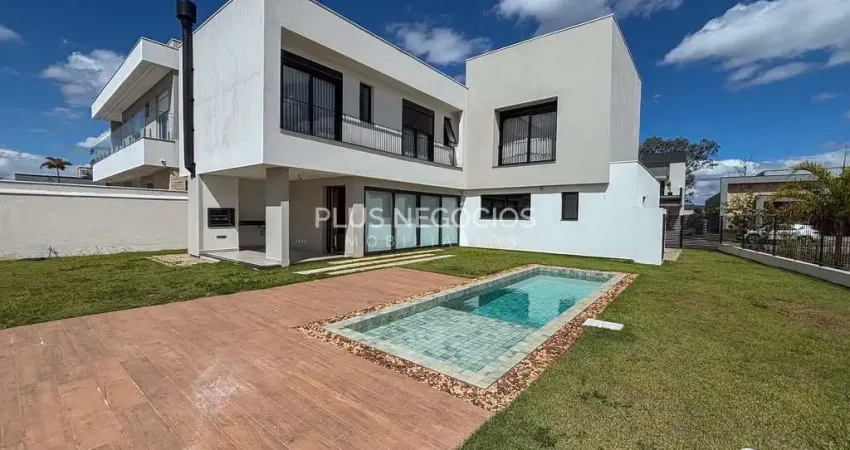 Exclusivo Sobrado de Esquina no Alphaville Nova Esplanada 3, com 3 Suítes Planejadas e Repletas de