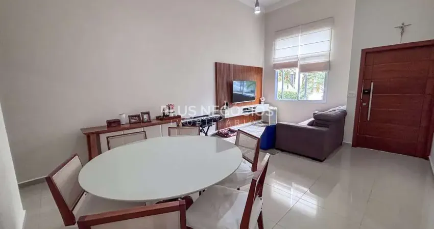 Casa no Condomínio Villa do Bosque em Sorocaba com Piscina Aquecida, 3 Suítes e área gourmet com Ch