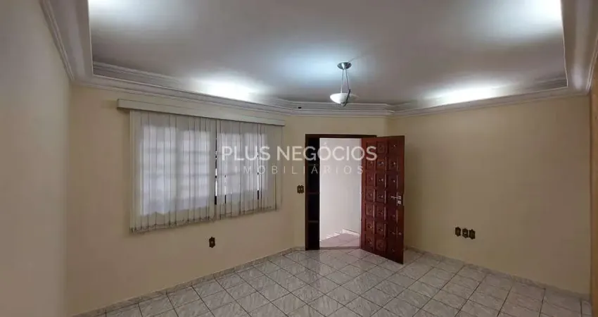 Excelente opção de casa térrea  à venda no  Jardim São Carlos, Sorocaba, SP. Excelente localização,