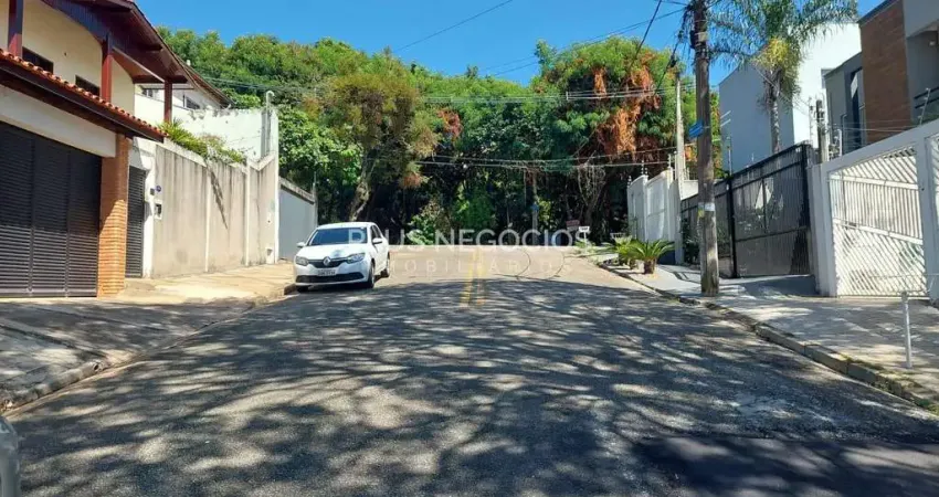 Excelente opção de casa térrea  à venda no  Jardim São Carlos, Sorocaba, SP. Excelente localização,