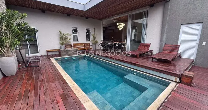 Casa Térrea com 4 Suítes, Escritório e Quintal Amplo no Alphaville Nova Esplanada 3 – Totalmente Mo