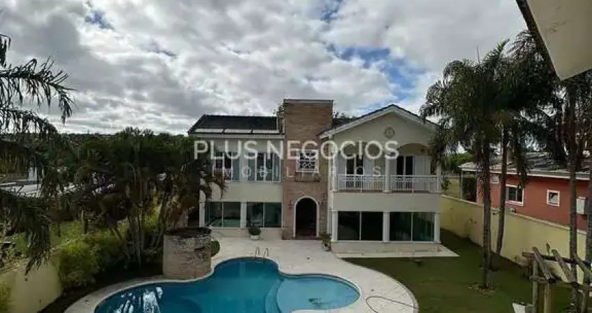 Casa de Alto Padrão para Locação e Venda no Condomínio Saint Charbel – 5 Dormitórios, Piscina, Salã