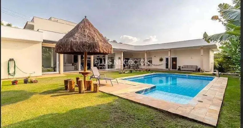 Casa Térrea em Condomínio Fechado em Sorocaba – 3 Suítes, Lazer Privativo e Permuta por Imóvel no L