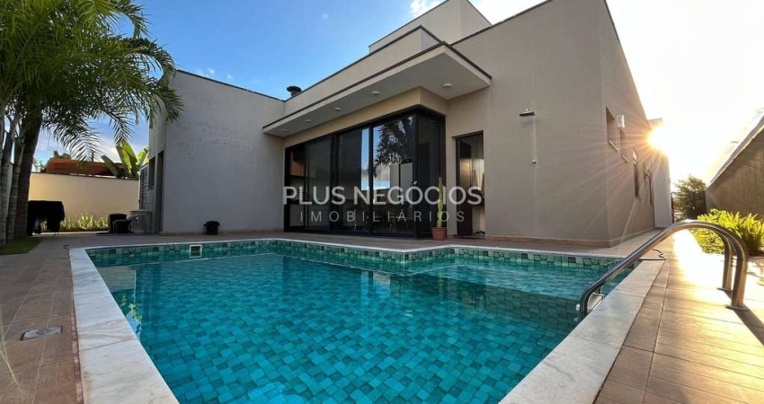 Casa Térrea à Venda no Alphaville Nova Esplanada – 3 Suítes, Piscina, Área Gourmet e Localização Pr