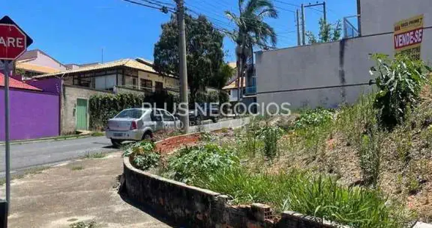 Terreno à venda na Rua Victória Sacker Reze, Jardim Pagliato, Sorocaba