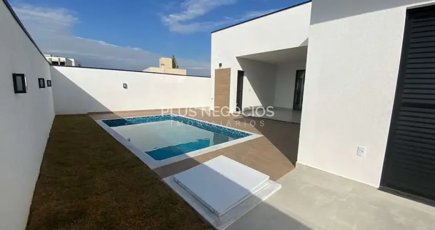 Casa térrea com 3 suítes, escritório e piscina no Alphaville Nova Esplanada 3, Votorantim -