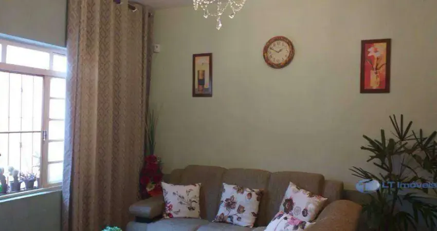 Casa com 3 dormitórios à venda por R$ 450.000,00 - Jardim das Indústrias - Jacareí/SP