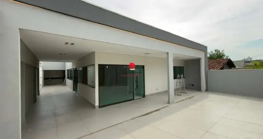 Casa com 3 quartos à venda na Meridional, 108, Serrano, Belo Horizonte