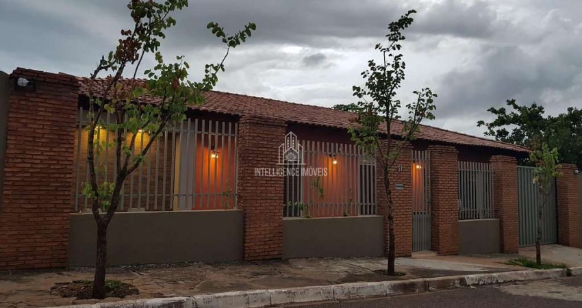 Casa com 5 quartos à venda na Avenida Fernando Correa da Costa, Jardim Shangri-La, Cuiabá