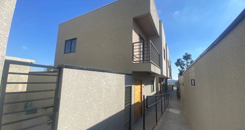 Sobrado Novo a Venda 3 dormitórios 4 vagas de garagens