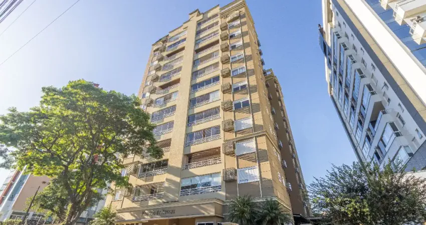 Excelente apartamento com 1 suíte mais 3 quartos à venda no bairro Anita Garibaldi em Joinville