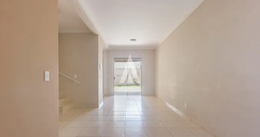 Sobrado geminado com 1 suíte e mais 2 quartos a venda no bairro costa e silva - joinville sc. valor r$610.000,00