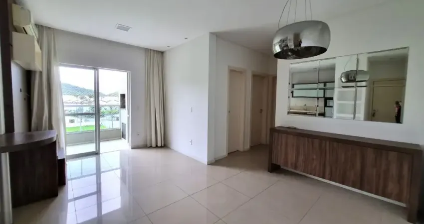 Apartamento semi mobiliado a venda com 1 suíte e mais 1 quarto no bairro glória em joinville-sc